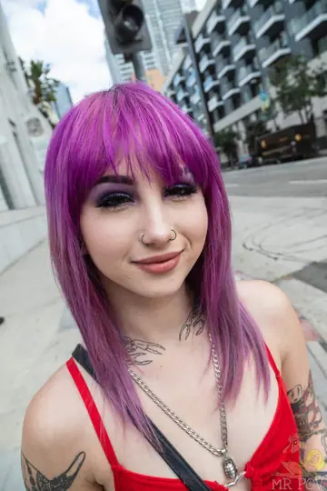 Valerica Steele – Tattooed Blonde in Lingerie Gets Fucked Outdoors in POV