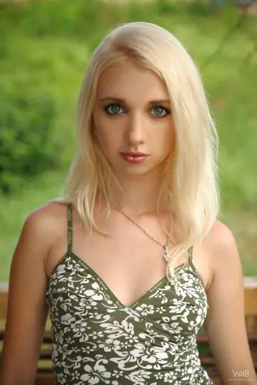 Miriama Kunkelova – Slim Blonde in High Heels Strips Out of Her Shorts on the Balcony