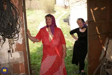 Two Curvy Mature Women Share a Stud for Anal and a Facial Outdoors