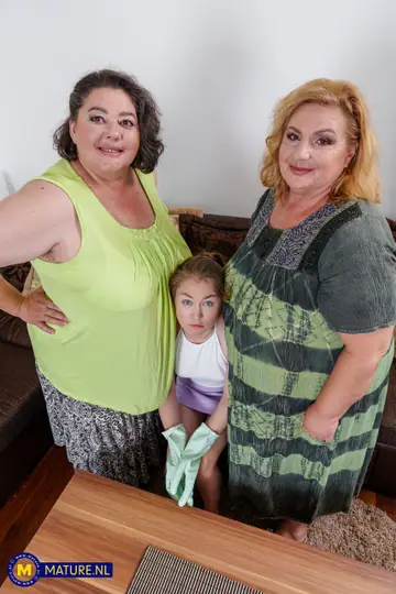 Maya Stone – Petite Lesbian Licks Two Curvy Mature Women