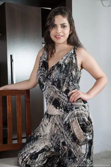 Anastasia Cherry – Thick Latina MILF in Lingerie Spreads Her Hairy Pussy