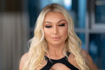 Natalia Starr – Polish Blonde with Big Tits Takes Anal and Uses a Dildo