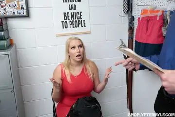 Vanessa Cage – Curvy Blonde MILF Sucks Cock and Gets Fucked Doggy Style in a Skirt