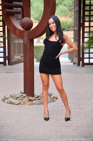 Dania Vega – Slim Latina Brunette Lifts Her Dress and Spreads Outdoors
