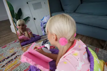 Jessica Starling – Blonde in Pigtails and Stockings Sucks and Fucks a Man for a Facial