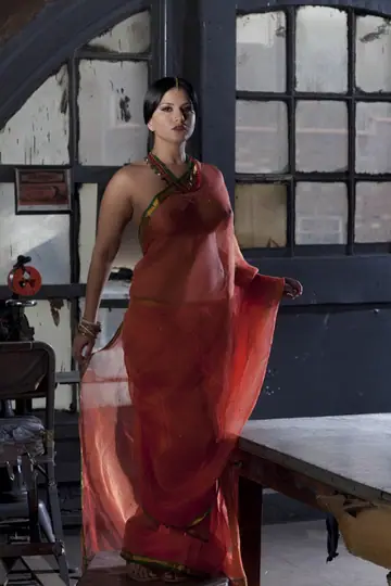 Sunny Leone – Indian MILF in a Sheer Dress Flaunts Her Big Tits