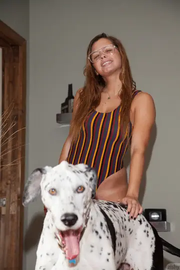 Keisha Grey – Latina PAWG Shows Her Big Ass in a Bikini