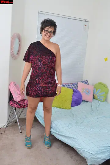 Thick MILF in Glasses Lifts Her Dress to Show Her Big Ass in Panties