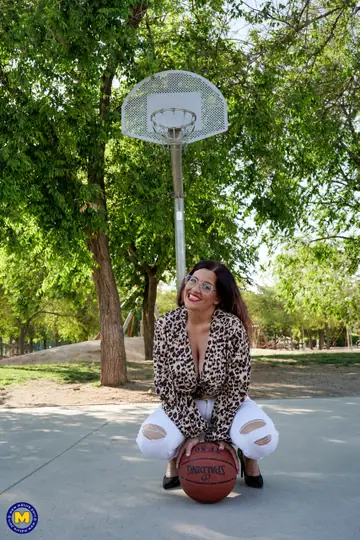 Curvy European MILF Takes Anal After Basketball