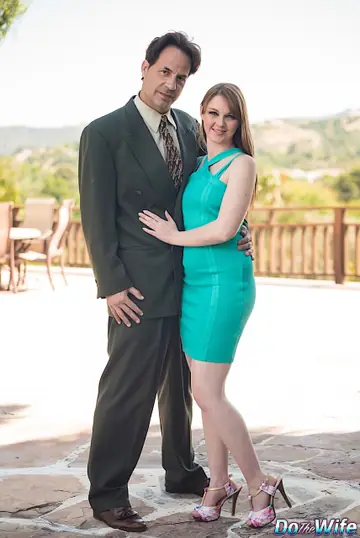Marie McCray – Redhead Enjoys Interracial Sex and a Blowjob Outdoors