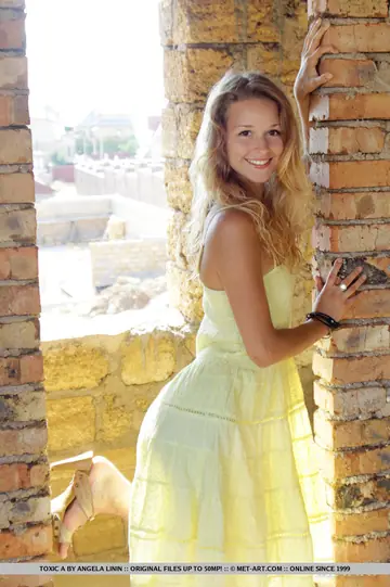 Toxic A – Tall Blonde in a Mini Dress Spreads Outdoors and Shows Her Feet