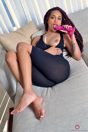 Julie Kay – Busty Ebony Babe with Dreadlocks Uses a Dildo and Spreads Wide