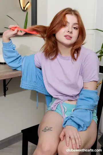 Rebeca Fox – Curvy Redhead Strips Out of Her Shorts and Spreads Her Pussy