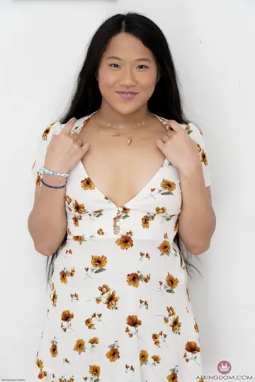 Alona Bloom – Brunette Asian PAWG Strips and Spreads Her Holes