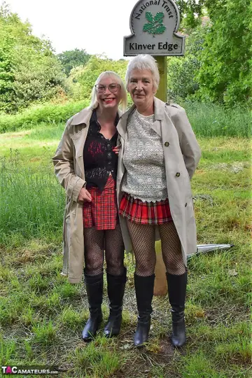 Mature British Blonde Flashes Her Tits in Public Park