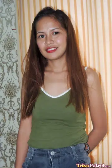 Filipina Undresses to Show Her Hairy Pussy and Perfect Tits