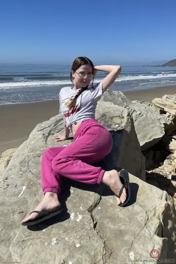 Alina West – Petite Blonde Spreads Her Shaved Pussy and Shows Her Big Ass on the Beach