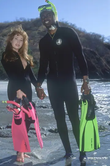Brittany oConnell – Busty Redhead MILF Takes Two Men in Interracial Beach Threesome