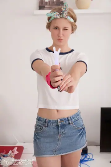 Casey Nohrman – European Blonde Lifts Her Skirt and Spreads Her Pussy in Socks