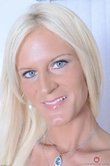 Olivia Blu – Mature Blonde Flaunts Her Tattoos and Spreads Her Pussy