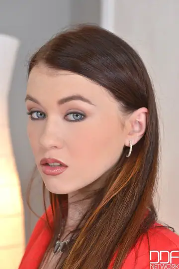 Misha Cross – Tall Polish Brunette in Pantyhose Gives a Footjob Then Rides Cock