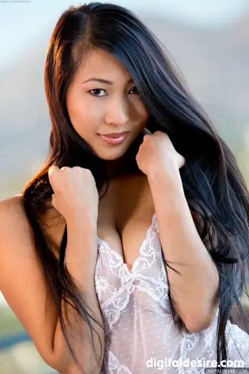 Sharon Lee – Busty Asian Babe Undresses and Shows Off Her Body