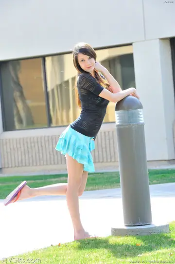 Rilee Marks – Petite Brunette PAWG Drops Her Skirt and Exercises Naked in Public