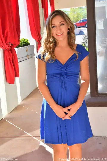 Blonde PAWG in a Dress Takes a Huge Toy and Fist