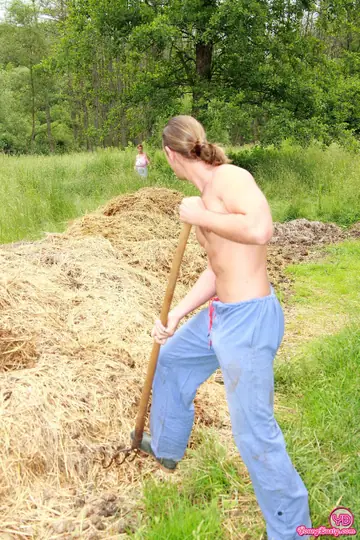 Terry Nova – BBW Redhead Rides Outdoors and Takes a Cumshot on Big Tits