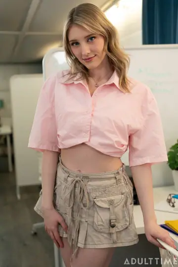 Melody Marks – Busty Blonde with Glasses Gets Fucked in the Office