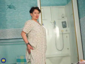 Scarlett Vladi – Mature BBW in Lingerie and Stockings Teases at the Mirror