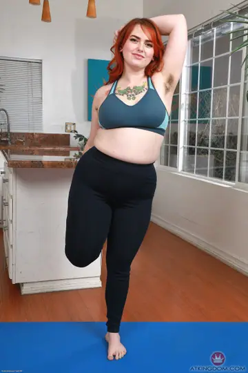 Adora Bell – Tattooed Redhead BBW Spreads Her Hairy Fat Pussy