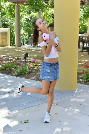 Charity Crawford – Tall Slim Amateur Lifts Her Denim Skirt Outdoors