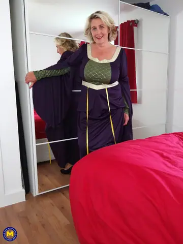 Camilla Creampie – British MILF in Stockings Sucks, Tit-Fucks and Gets Fucked