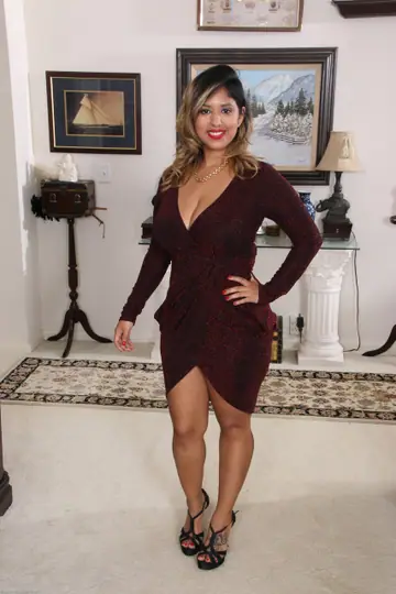 Jamie Hernandez – Latina MILF with Big Tits Undresses to Show Her Hairy Pussy