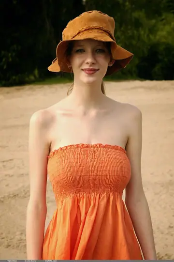 Mandi Collins – Slim Blonde Babe Flaunts Her Big Natural Tits Outdoors
