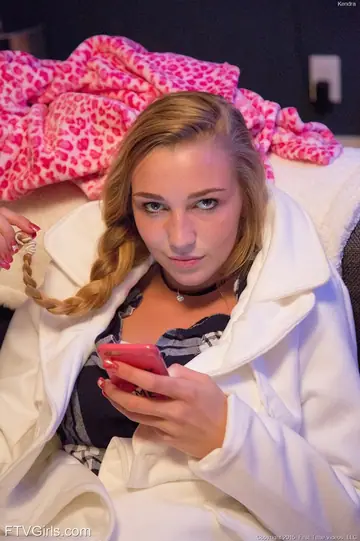 Kendra Sunderland – Busty Blonde MILF Strips and Spreads in the Bathroom