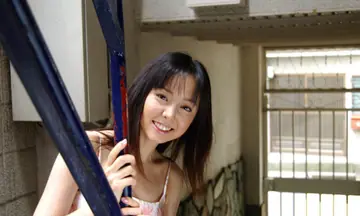 Yui Hasumi – Japanese MILF in Lingerie Shows Her Hairy Bush Outdoors