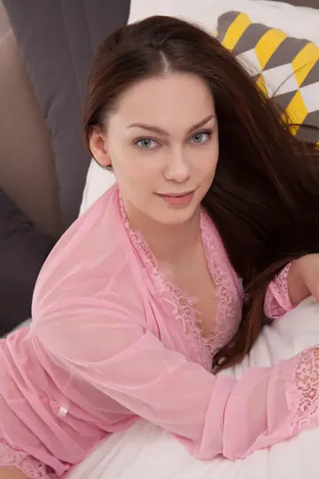 Busty Woman Strips Off Her Lingerie and Spreads Her Pussy Wide