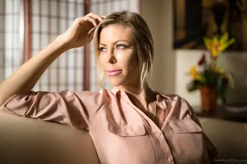 Alexis Fawx – Slim Blonde MILF Strips Out of Her Lingerie and Stockings