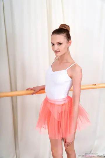 Olivia Westsun – Petite Russian Brunette Kisses Partner and Spreads Her Legs