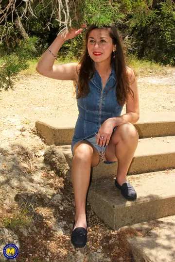 Olivia Johnson – European Brunette Shows Her Hairy Pussy on a Forest Path