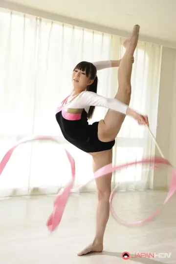 Japanese Woman Undresses and Spreads Her Legs
