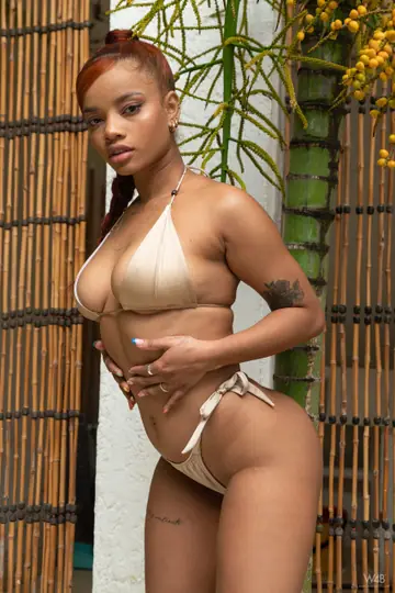 Alana Joness – Thick Latina Washes Her Big Natural Tits in the Shower