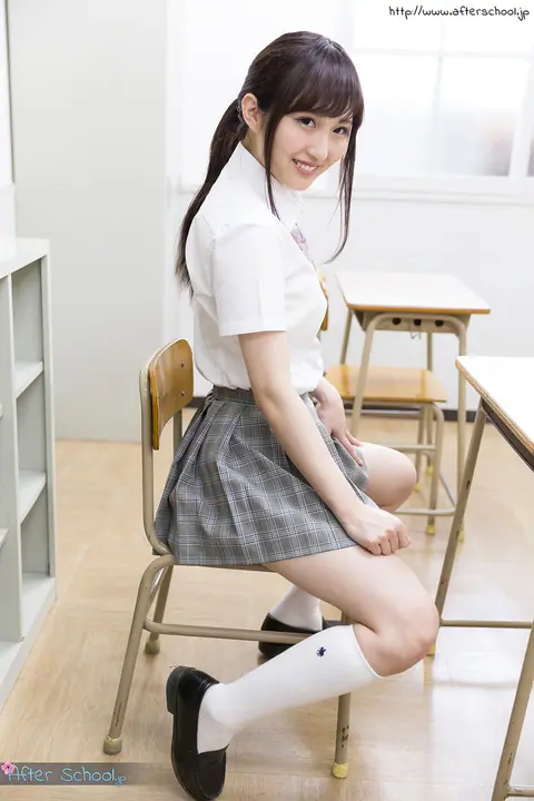 Maria Wakatsuki: Skinny Asian Brunette Lifts Her Uniform Skirt Outdoors – photo 7 of 16