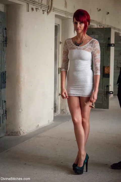 Maitresse Madeline Marlowe: Tall Redhead MILF in a Dress Gives a Handjob and Fucks Her Partner – photo 1 of 20