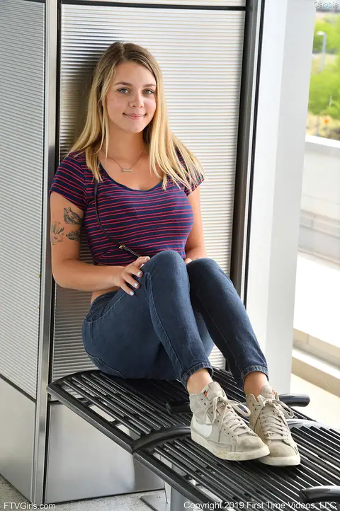 Gabbie Carter: Blonde Amateur with Big Tits Teases Outdoors by a Car – photo 2 of 20