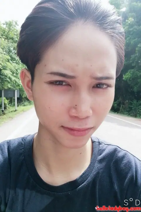 Asian Trans Woman Strips Nude Outdoors – photo 16 of 20