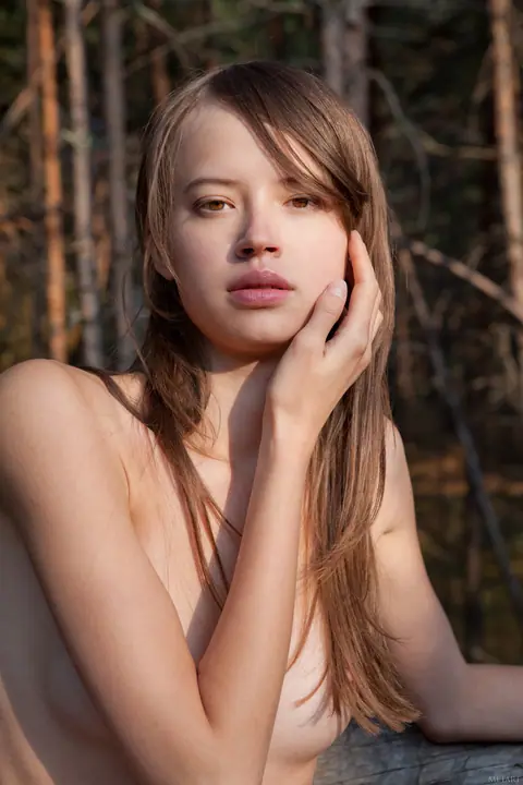 Demida: Hairy Amateur Brunette Poses Nude in the Forest – photo 8 of 20
