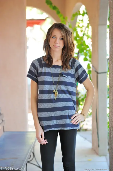 Allie Rose: Brunette Flashes Her Small Tits and Belly Piercing Outdoors – photo 1 of 20